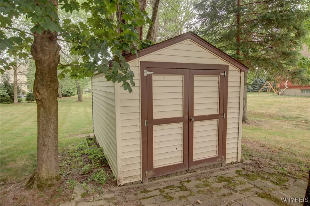 42 Fox Chapel Drive, Orchard Park, New York 14127, Orchard Park, New York 14127, 4 Bedrooms Bedrooms, 12 Rooms Rooms,2 BathroomsBathrooms,Residential,For Sale,42 Fox Chapel Drive, Orchard Park, New York 14127,B1628891