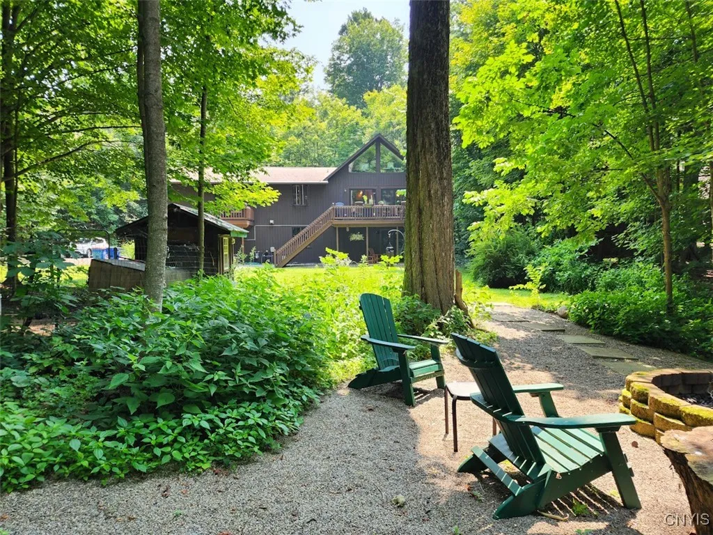 How amazing is this? So much space to relax and enjoy.