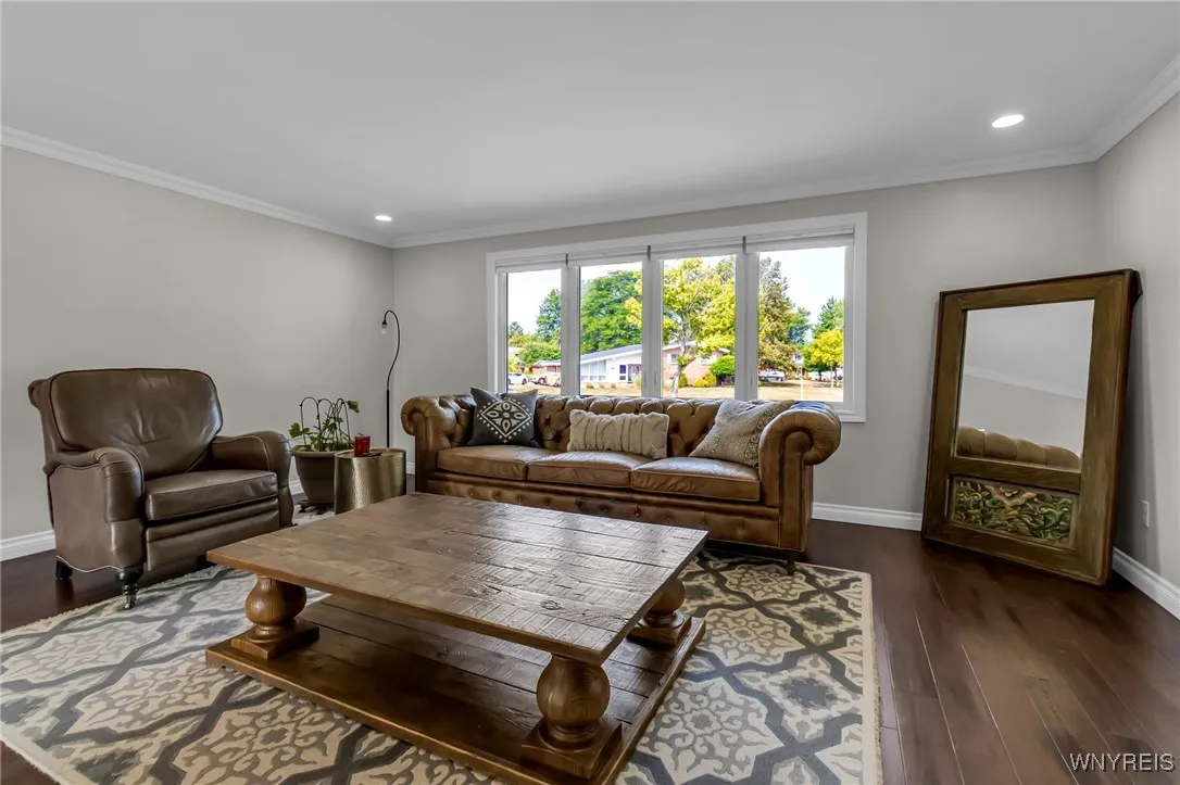 9 Evanshire Lane, Amherst, New York 14221, Amherst, New York 14221, 3 Bedrooms Bedrooms, 6 Rooms Rooms,3 BathroomsBathrooms,Residential,For Sale,9 Evanshire Lane, Amherst, New York 14221,B1628902