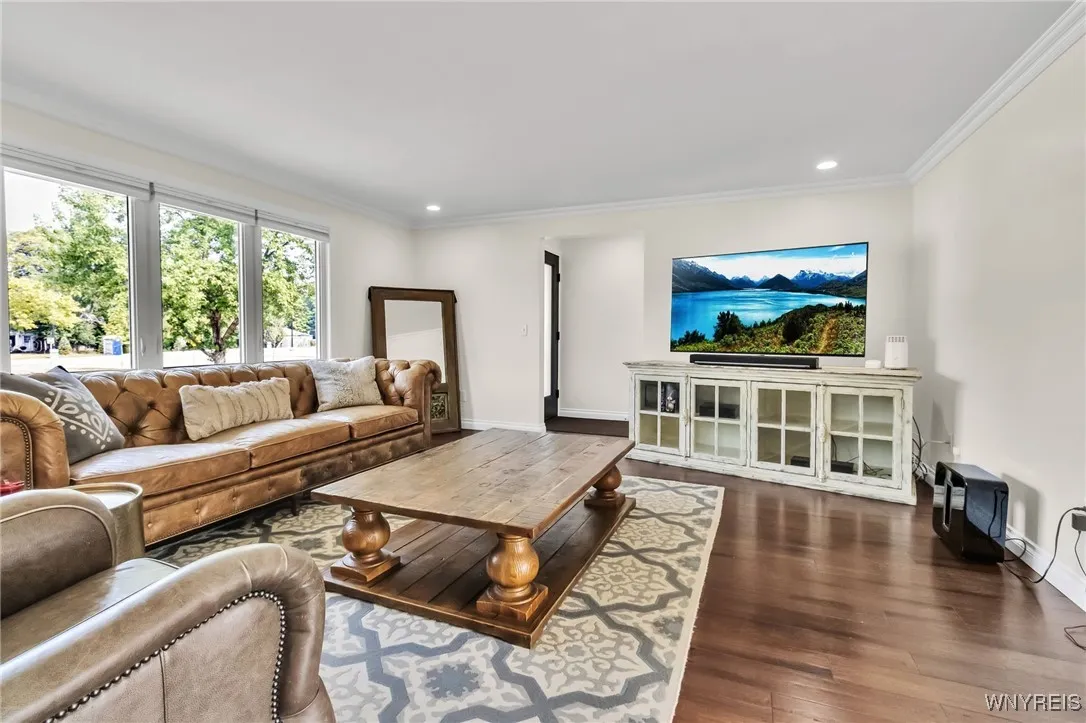 9 Evanshire Lane, Amherst, New York 14221, Amherst, New York 14221, 3 Bedrooms Bedrooms, 6 Rooms Rooms,3 BathroomsBathrooms,Residential,For Sale,9 Evanshire Lane, Amherst, New York 14221,B1628902