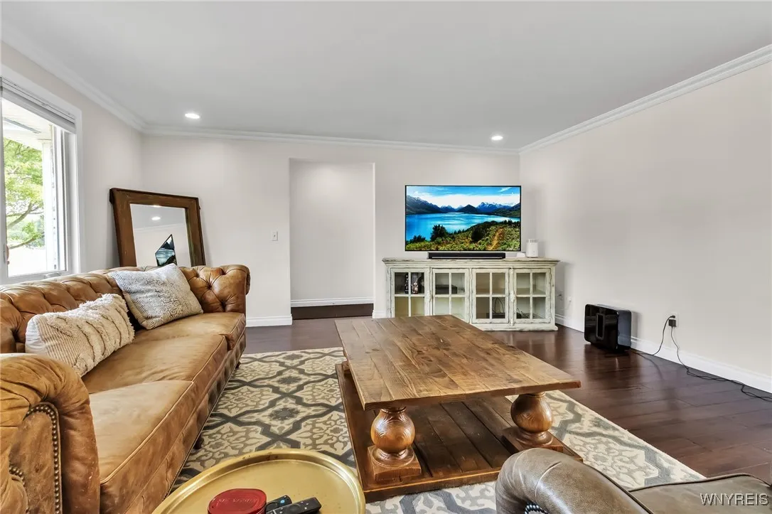 9 Evanshire Lane, Amherst, New York 14221, Amherst, New York 14221, 3 Bedrooms Bedrooms, 6 Rooms Rooms,3 BathroomsBathrooms,Residential,For Sale,9 Evanshire Lane, Amherst, New York 14221,B1628902