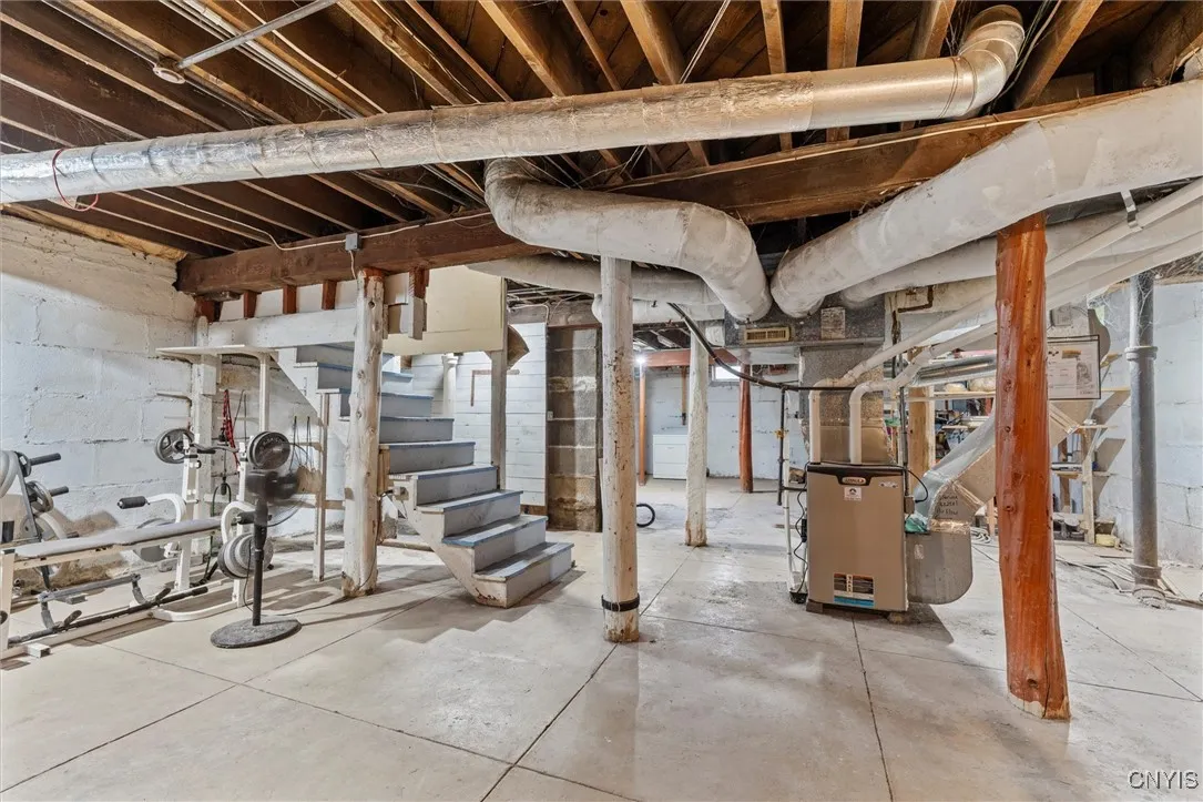 142 Hampton Road, Syracuse, New York 13203, Syracuse, New York 13203, 3 Bedrooms Bedrooms, 10 Rooms Rooms,1 BathroomBathrooms,Residential,For Sale,142 Hampton Road, Syracuse, New York 13203,0,S1628823