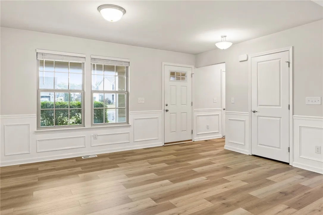 1814 Halesworth Lane, Webster, New York 14519, Webster, New York 14519, 3 Bedrooms Bedrooms, 7 Rooms Rooms,2 BathroomsBathrooms,Residential,Closed,1814 Halesworth Lane, Webster, New York 14519,0,R1628884