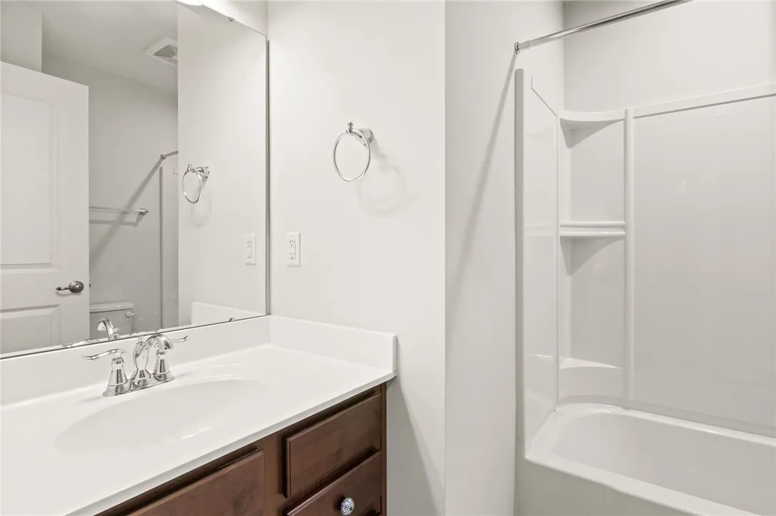 1814 Halesworth Lane, Webster, New York 14519, Webster, New York 14519, 3 Bedrooms Bedrooms, 7 Rooms Rooms,2 BathroomsBathrooms,Residential,Closed,1814 Halesworth Lane, Webster, New York 14519,0,R1628884