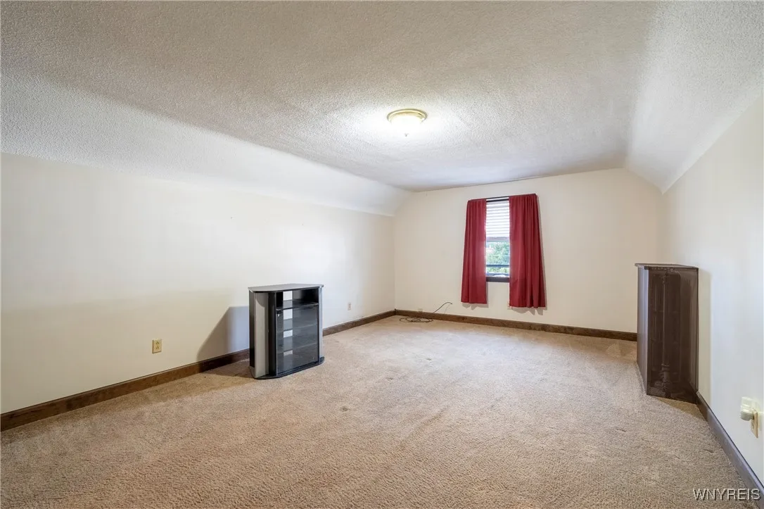 241 Willett St, Buffalo, New York 14206, Buffalo, New York 14206, 5 Bedrooms Bedrooms, ,2 BathroomsBathrooms,Residential,For Sale,241 Willett St, Buffalo, New York 14206,B1628764