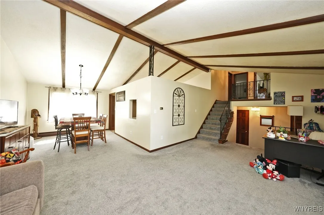 Living Rm & Dining Rm