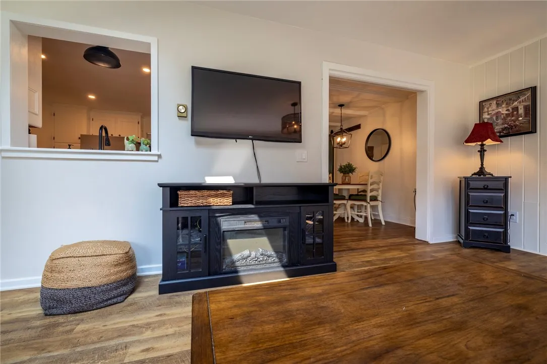 27 Shire Oaks Drive, Pittsford, New York 14534, Pittsford, New York 14534, 4 Bedrooms Bedrooms, 9 Rooms Rooms,1 BathroomBathrooms,Residential,Closed,27 Shire Oaks Drive, Pittsford, New York 14534,0,R1627996