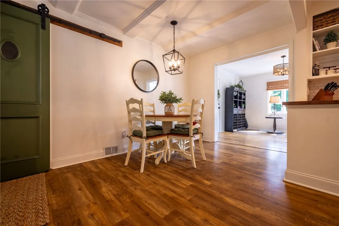 27 Shire Oaks Drive, Pittsford, New York 14534, Pittsford, New York 14534, 4 Bedrooms Bedrooms, 9 Rooms Rooms,1 BathroomBathrooms,Residential,Closed,27 Shire Oaks Drive, Pittsford, New York 14534,0,R1627996