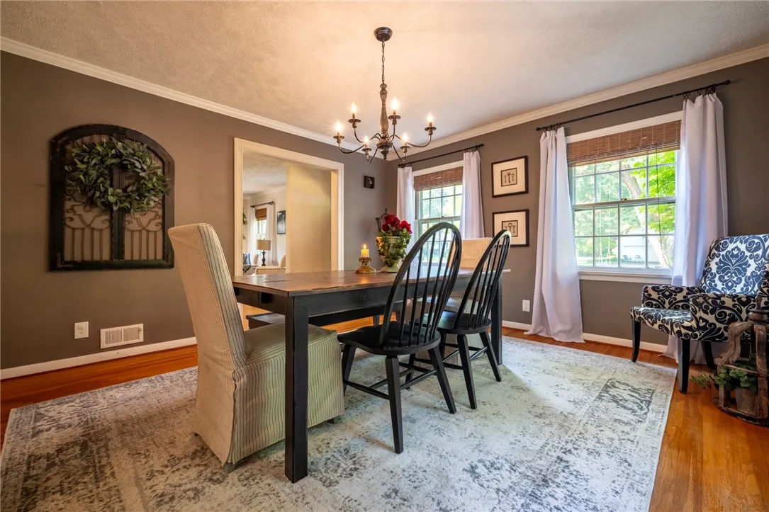 27 Shire Oaks Drive, Pittsford, New York 14534, Pittsford, New York 14534, 4 Bedrooms Bedrooms, 9 Rooms Rooms,1 BathroomBathrooms,Residential,Closed,27 Shire Oaks Drive, Pittsford, New York 14534,0,R1627996