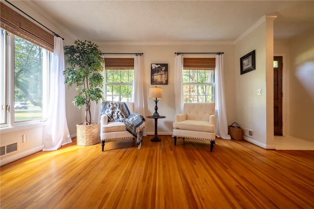 27 Shire Oaks Drive, Pittsford, New York 14534, Pittsford, New York 14534, 4 Bedrooms Bedrooms, 9 Rooms Rooms,1 BathroomBathrooms,Residential,Closed,27 Shire Oaks Drive, Pittsford, New York 14534,0,R1627996