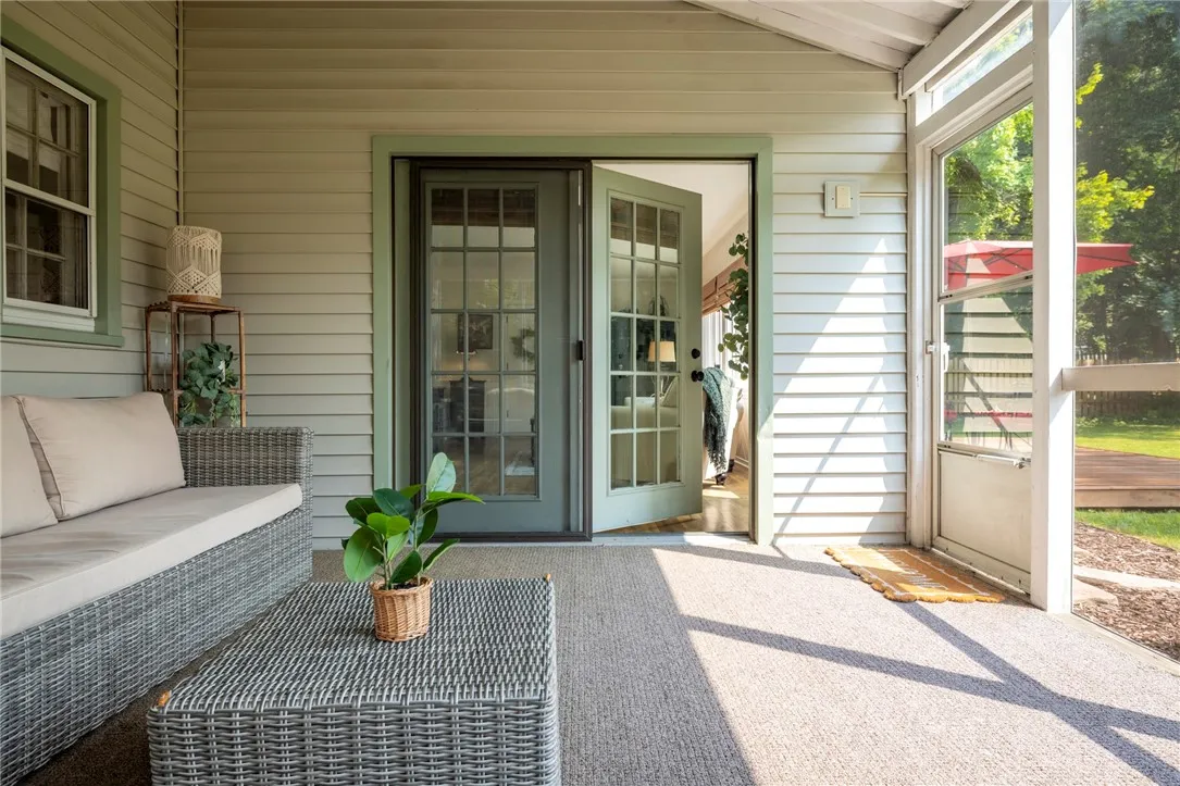 27 Shire Oaks Drive, Pittsford, New York 14534, Pittsford, New York 14534, 4 Bedrooms Bedrooms, 9 Rooms Rooms,1 BathroomBathrooms,Residential,Closed,27 Shire Oaks Drive, Pittsford, New York 14534,0,R1627996