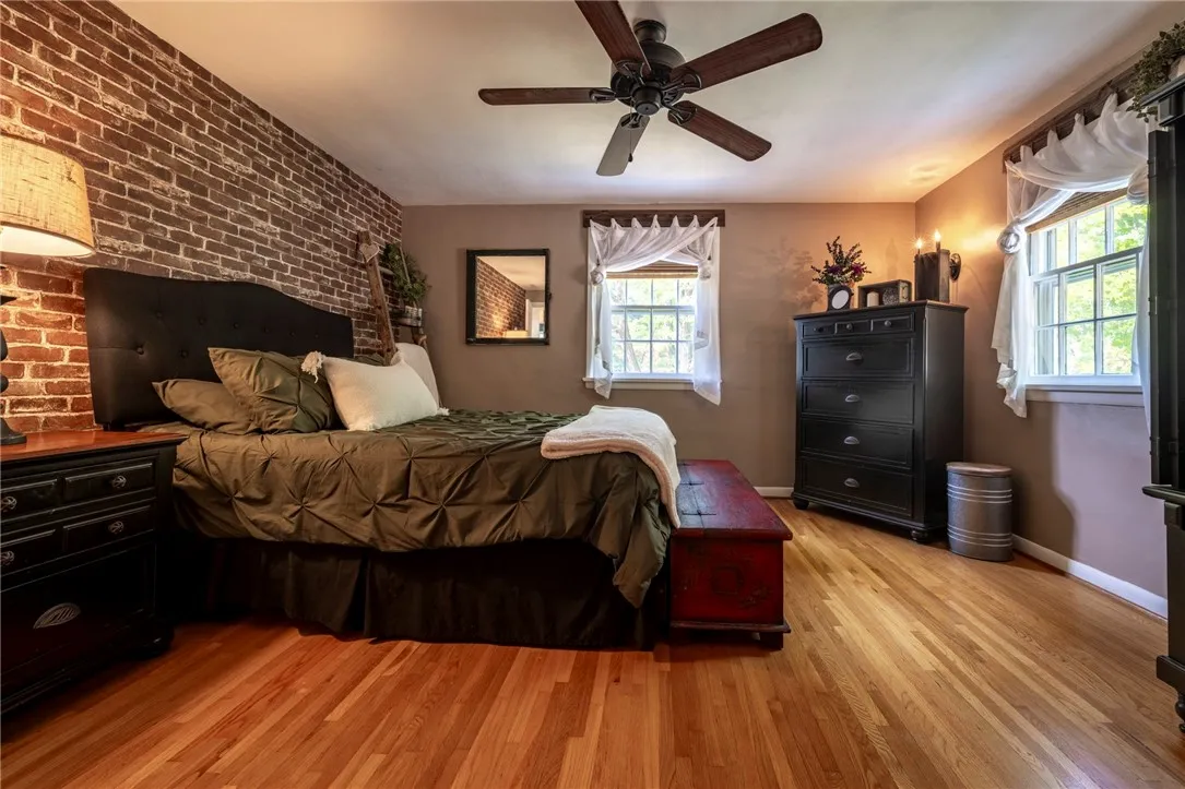 27 Shire Oaks Drive, Pittsford, New York 14534, Pittsford, New York 14534, 4 Bedrooms Bedrooms, 9 Rooms Rooms,1 BathroomBathrooms,Residential,Closed,27 Shire Oaks Drive, Pittsford, New York 14534,0,R1627996