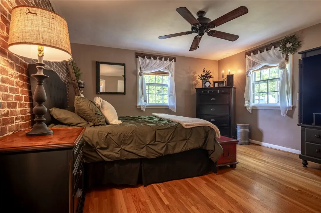 27 Shire Oaks Drive, Pittsford, New York 14534, Pittsford, New York 14534, 4 Bedrooms Bedrooms, 9 Rooms Rooms,1 BathroomBathrooms,Residential,Closed,27 Shire Oaks Drive, Pittsford, New York 14534,0,R1627996