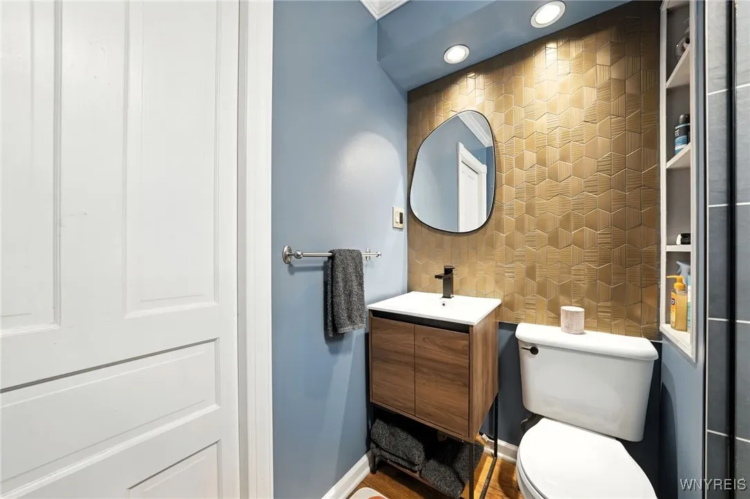579 Breckenridge Street, Buffalo, New York 14222, Buffalo, New York 14222, 3 Bedrooms Bedrooms, 6 Rooms Rooms,1 BathroomBathrooms,Residential,For Sale,579 Breckenridge Street, Buffalo, New York 14222,B1628436