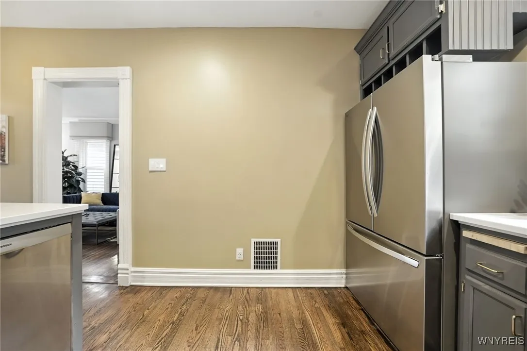 579 Breckenridge Street, Buffalo, New York 14222, Buffalo, New York 14222, 3 Bedrooms Bedrooms, 6 Rooms Rooms,1 BathroomBathrooms,Residential,For Sale,579 Breckenridge Street, Buffalo, New York 14222,B1628436