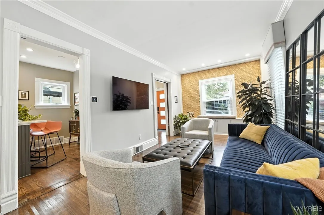 579 Breckenridge Street, Buffalo, New York 14222, Buffalo, New York 14222, 3 Bedrooms Bedrooms, 6 Rooms Rooms,1 BathroomBathrooms,Residential,For Sale,579 Breckenridge Street, Buffalo, New York 14222,B1628436