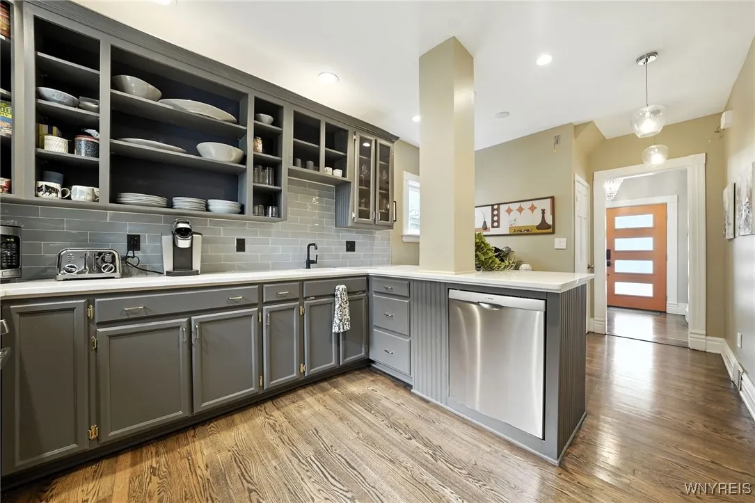 579 Breckenridge Street, Buffalo, New York 14222, Buffalo, New York 14222, 3 Bedrooms Bedrooms, 6 Rooms Rooms,1 BathroomBathrooms,Residential,For Sale,579 Breckenridge Street, Buffalo, New York 14222,B1628436