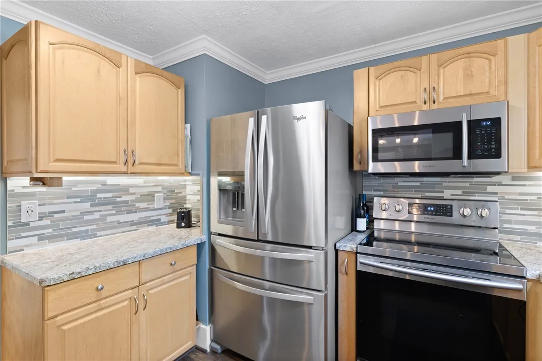 80 Wyndham Road, Rochester, New York 14612, Rochester, New York 14612, 3 Bedrooms Bedrooms, 5 Rooms Rooms,1 BathroomBathrooms,Residential,Closed,80 Wyndham Road, Rochester, New York 14612,0,R1628976