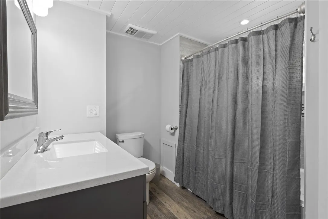 80 Wyndham Road, Rochester, New York 14612, Rochester, New York 14612, 3 Bedrooms Bedrooms, 5 Rooms Rooms,1 BathroomBathrooms,Residential,Closed,80 Wyndham Road, Rochester, New York 14612,0,R1628976