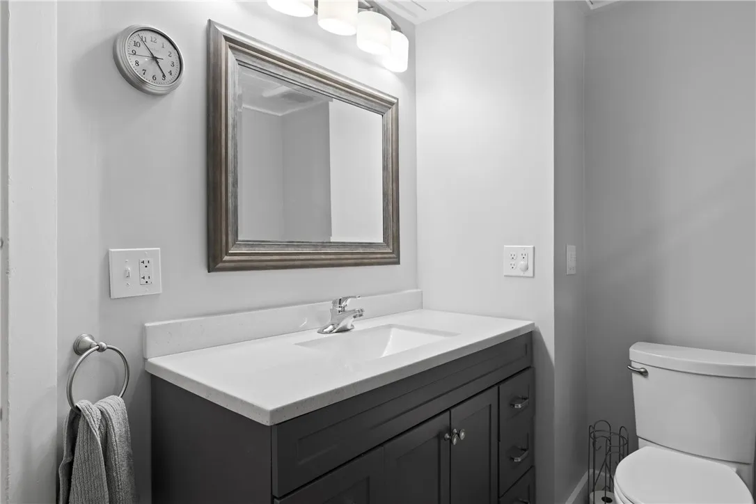 80 Wyndham Road, Rochester, New York 14612, Rochester, New York 14612, 3 Bedrooms Bedrooms, 5 Rooms Rooms,1 BathroomBathrooms,Residential,Closed,80 Wyndham Road, Rochester, New York 14612,0,R1628976