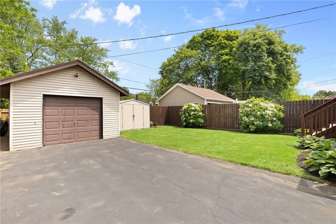80 Wyndham Road, Rochester, New York 14612, Rochester, New York 14612, 3 Bedrooms Bedrooms, 5 Rooms Rooms,1 BathroomBathrooms,Residential,Closed,80 Wyndham Road, Rochester, New York 14612,0,R1628976