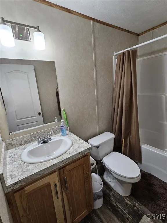 2ND BATHROOM