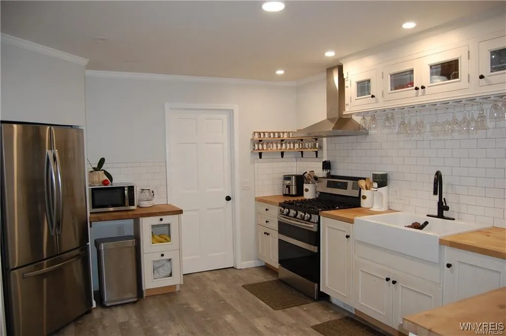 6055 Quaker Hollow Road 3, Orchard Park, New York, Orchard Park, New York 14127, 3 Bedrooms Bedrooms, 7 Rooms Rooms,2 BathroomsBathrooms,Residential,For Sale,6055 Quaker Hollow Road 3, Orchard Park, New York ,B1628998