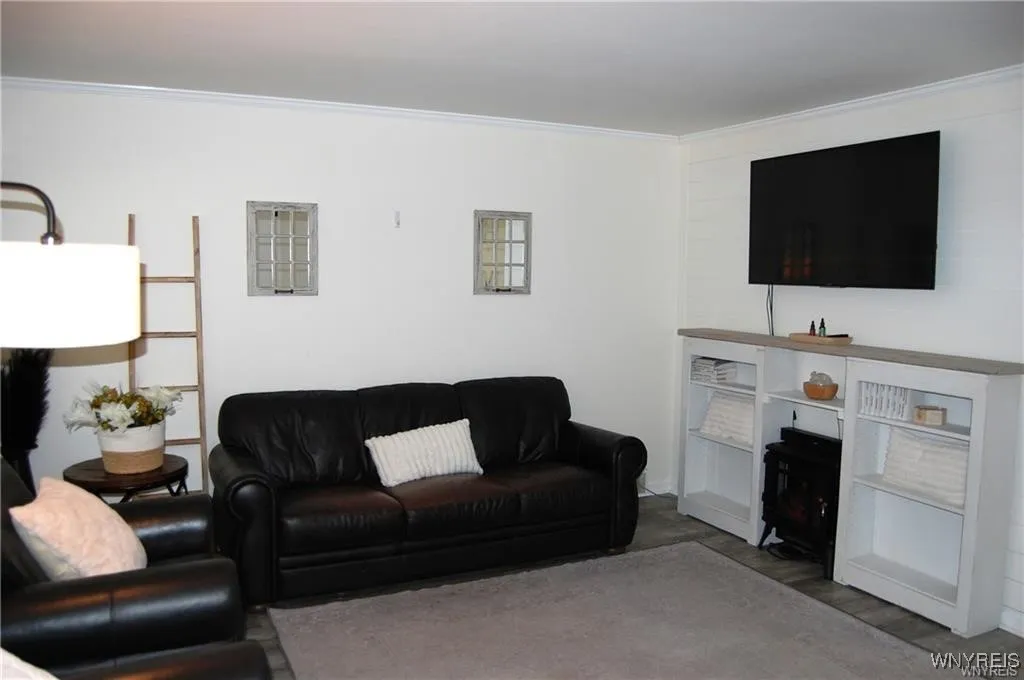 6055 Quaker Hollow Road 3, Orchard Park, New York, Orchard Park, New York 14127, 3 Bedrooms Bedrooms, 7 Rooms Rooms,2 BathroomsBathrooms,Residential,For Sale,6055 Quaker Hollow Road 3, Orchard Park, New York ,B1628998