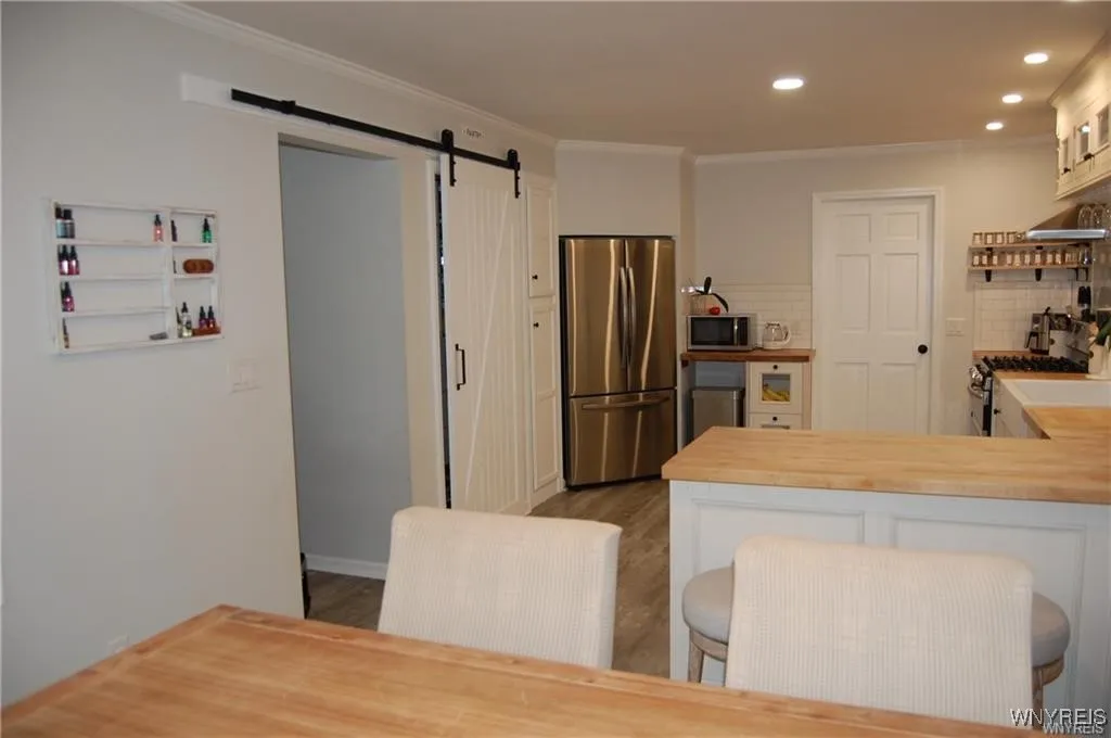 6055 Quaker Hollow Road 3, Orchard Park, New York, Orchard Park, New York 14127, 3 Bedrooms Bedrooms, 7 Rooms Rooms,2 BathroomsBathrooms,Residential,For Sale,6055 Quaker Hollow Road 3, Orchard Park, New York ,B1628998