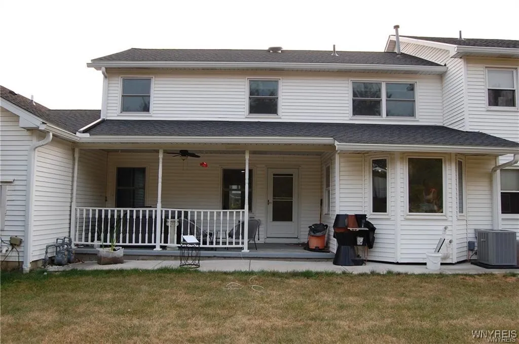 6055 Quaker Hollow Road 3, Orchard Park, New York, Orchard Park, New York 14127, 3 Bedrooms Bedrooms, 7 Rooms Rooms,2 BathroomsBathrooms,Residential,For Sale,6055 Quaker Hollow Road 3, Orchard Park, New York ,B1628998