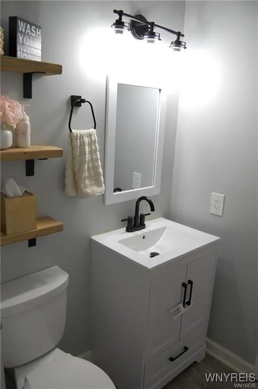 6055 Quaker Hollow Road 3, Orchard Park, New York, Orchard Park, New York 14127, 3 Bedrooms Bedrooms, 7 Rooms Rooms,2 BathroomsBathrooms,Residential,For Sale,6055 Quaker Hollow Road 3, Orchard Park, New York ,B1628998