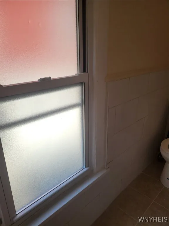 291 East East North Street Lower, Buffalo, New Yor, Buffalo, New York 14204, 2 Bedrooms Bedrooms, 6 Rooms Rooms,1 BathroomBathrooms,Residential Lease,For Rent,291 East East North Street Lower, Buffalo, New Yor,B1628982