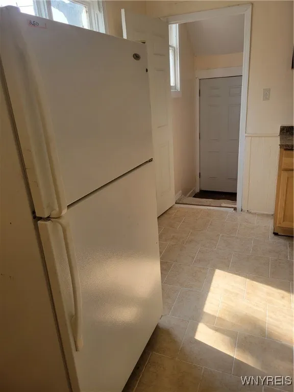 291 East East North Street Upper, Buffalo, New Yor, Buffalo, New York 14204, 2 Bedrooms Bedrooms, 6 Rooms Rooms,1 BathroomBathrooms,Residential Lease,For Rent,291 East East North Street Upper, Buffalo, New Yor,B1628983