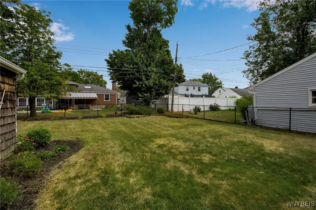 143 Ashford Avenue, Tonawanda, New York 14150, Tonawanda, New York 14150, 3 Bedrooms Bedrooms, 7 Rooms Rooms,1 BathroomBathrooms,Residential,Closed,143 Ashford Avenue, Tonawanda, New York 14150,0,B1628361