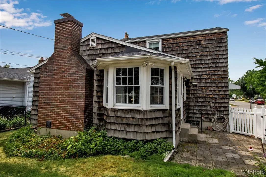 143 Ashford Avenue, Tonawanda, New York 14150, Tonawanda, New York 14150, 3 Bedrooms Bedrooms, 7 Rooms Rooms,1 BathroomBathrooms,Residential,Closed,143 Ashford Avenue, Tonawanda, New York 14150,0,B1628361