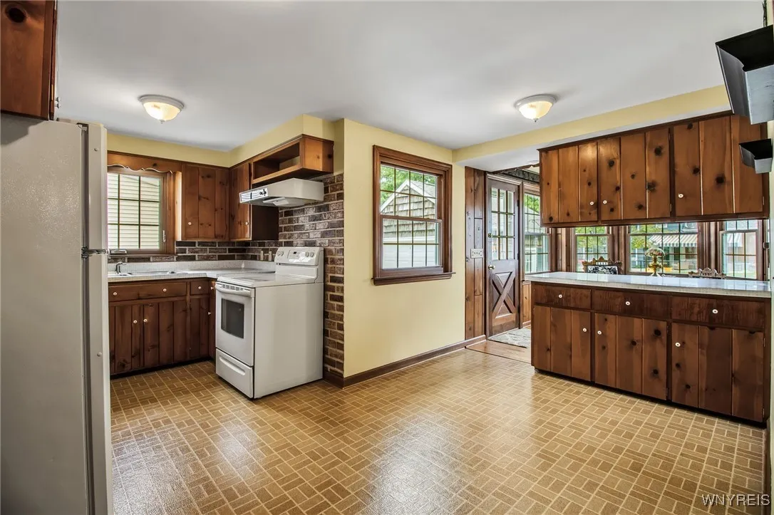 143 Ashford Avenue, Tonawanda, New York 14150, Tonawanda, New York 14150, 3 Bedrooms Bedrooms, 7 Rooms Rooms,1 BathroomBathrooms,Residential,Closed,143 Ashford Avenue, Tonawanda, New York 14150,0,B1628361