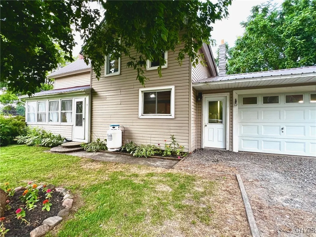 9 Ridge Street, Dekalb, New York 13630, Dekalb, New York 13630, 3 Bedrooms Bedrooms, 9 Rooms Rooms,1 BathroomBathrooms,Residential,Closed,9 Ridge Street, Dekalb, New York 13630,0,S1629025