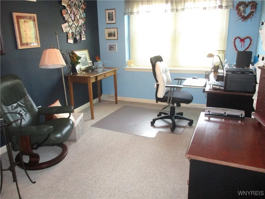 105-2 Carriage Drive 2, Orchard Park, New York 141, Orchard Park, New York 14127, 3 Bedrooms Bedrooms, 6 Rooms Rooms,1 BathroomBathrooms,Residential,For Sale,105-2 Carriage Drive 2, Orchard Park, New York 141,B1628994