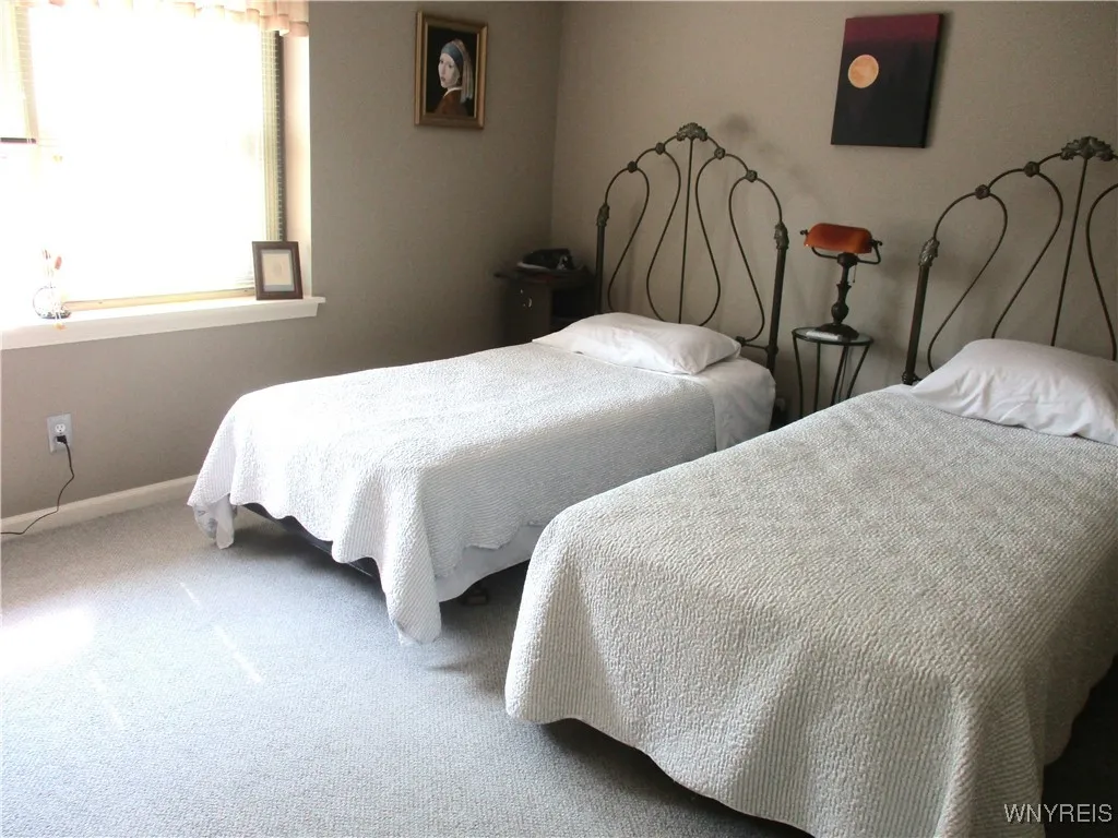 105-2 Carriage Drive 2, Orchard Park, New York 141, Orchard Park, New York 14127, 3 Bedrooms Bedrooms, 6 Rooms Rooms,1 BathroomBathrooms,Residential,For Sale,105-2 Carriage Drive 2, Orchard Park, New York 141,B1628994