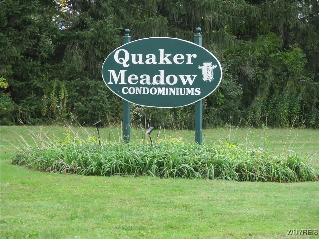 105-2 Carriage Drive 2, Orchard Park, New York 141, Orchard Park, New York 14127, 3 Bedrooms Bedrooms, 6 Rooms Rooms,1 BathroomBathrooms,Residential,For Sale,105-2 Carriage Drive 2, Orchard Park, New York 141,B1628994