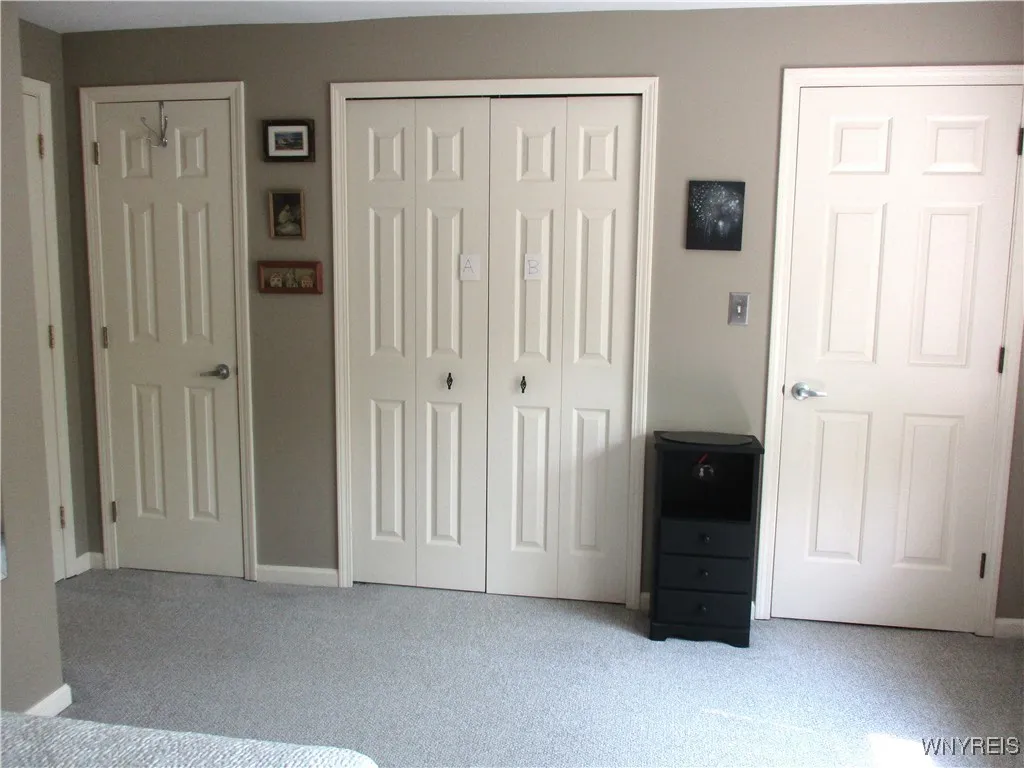 105-2 Carriage Drive 2, Orchard Park, New York 141, Orchard Park, New York 14127, 3 Bedrooms Bedrooms, 6 Rooms Rooms,1 BathroomBathrooms,Residential,For Sale,105-2 Carriage Drive 2, Orchard Park, New York 141,B1628994