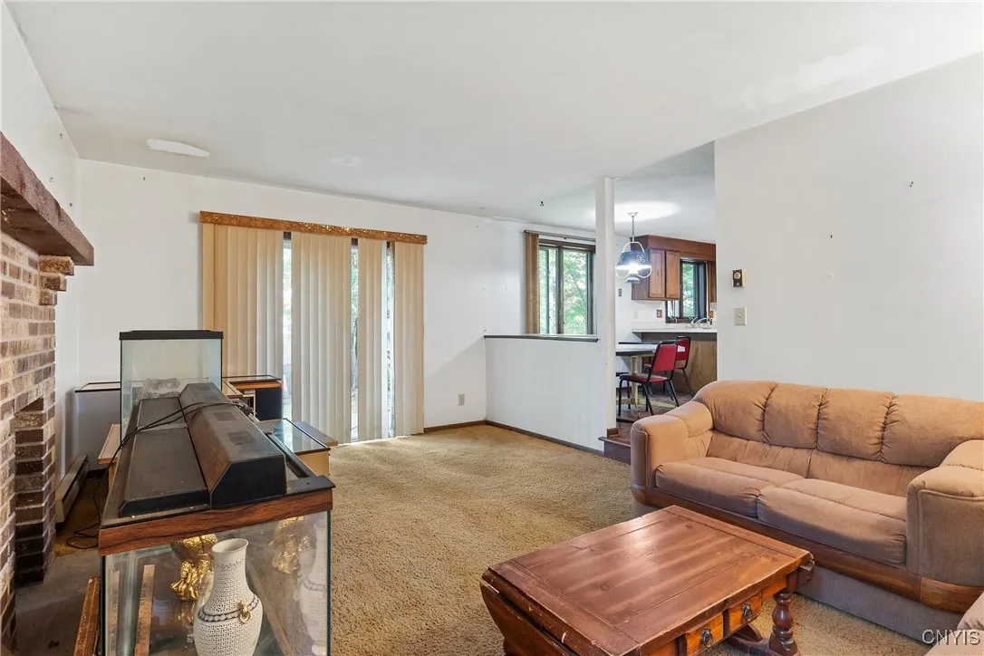 4270 Persimmon, Clay, New York 13090, Clay, New York 13090, 4 Bedrooms Bedrooms, 9 Rooms Rooms,2 BathroomsBathrooms,Residential,Closed,4270 Persimmon, Clay, New York 13090,0,S1626913
