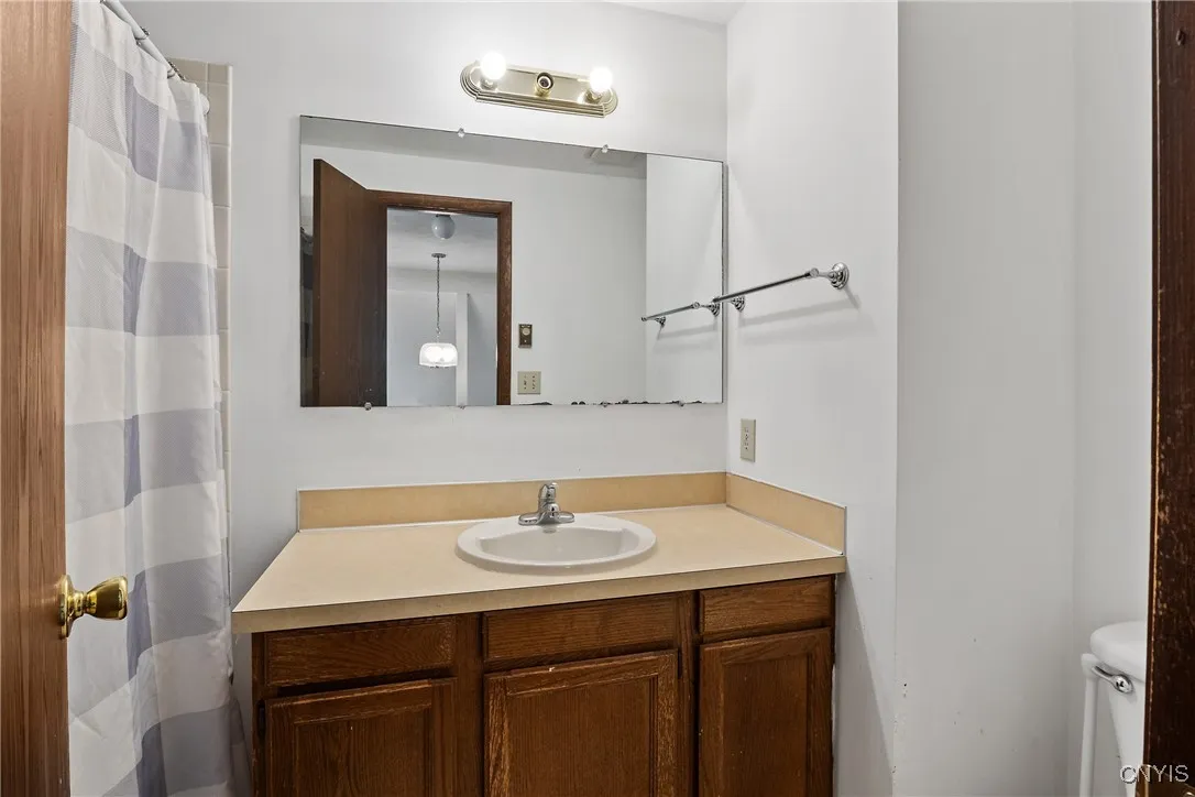 4270 Persimmon, Clay, New York 13090, Clay, New York 13090, 4 Bedrooms Bedrooms, 9 Rooms Rooms,2 BathroomsBathrooms,Residential,Closed,4270 Persimmon, Clay, New York 13090,0,S1626913