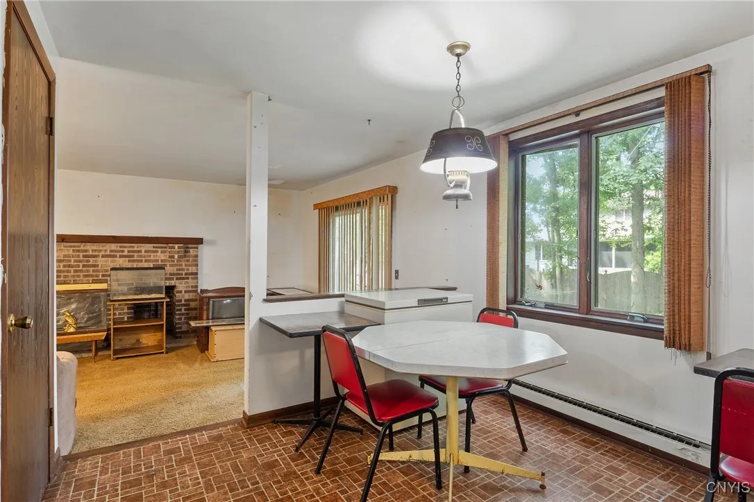 4270 Persimmon, Clay, New York 13090, Clay, New York 13090, 4 Bedrooms Bedrooms, 9 Rooms Rooms,2 BathroomsBathrooms,Residential,Closed,4270 Persimmon, Clay, New York 13090,0,S1626913