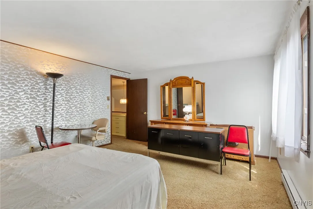 4270 Persimmon, Clay, New York 13090, Clay, New York 13090, 4 Bedrooms Bedrooms, 9 Rooms Rooms,2 BathroomsBathrooms,Residential,Closed,4270 Persimmon, Clay, New York 13090,0,S1626913