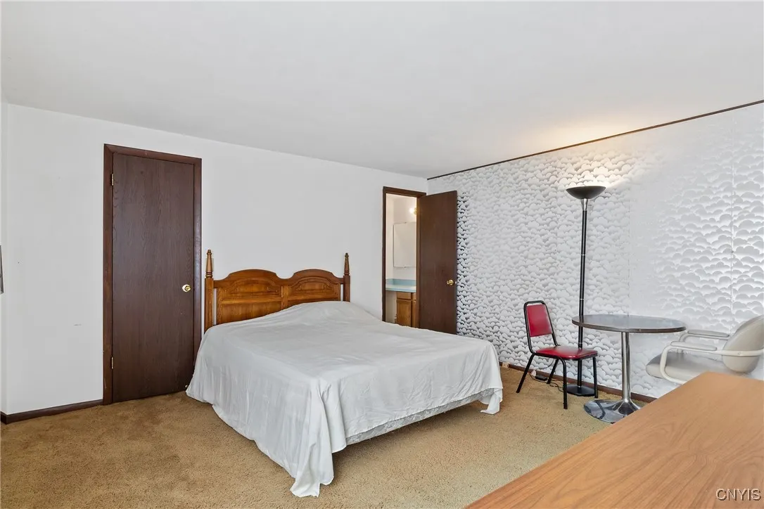 4270 Persimmon, Clay, New York 13090, Clay, New York 13090, 4 Bedrooms Bedrooms, 9 Rooms Rooms,2 BathroomsBathrooms,Residential,Closed,4270 Persimmon, Clay, New York 13090,0,S1626913