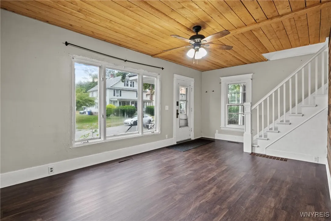 124 Chestnut Street, Shelby, New York 14103, Shelby, New York 14103, 3 Bedrooms Bedrooms, 6 Rooms Rooms,1 BathroomBathrooms,Residential,For Sale,124 Chestnut Street, Shelby, New York 14103,0,B1629033