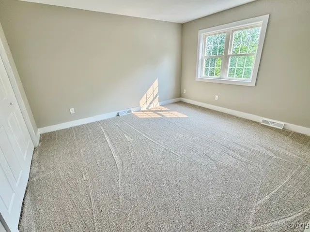 Huge 2nd bedroom - up