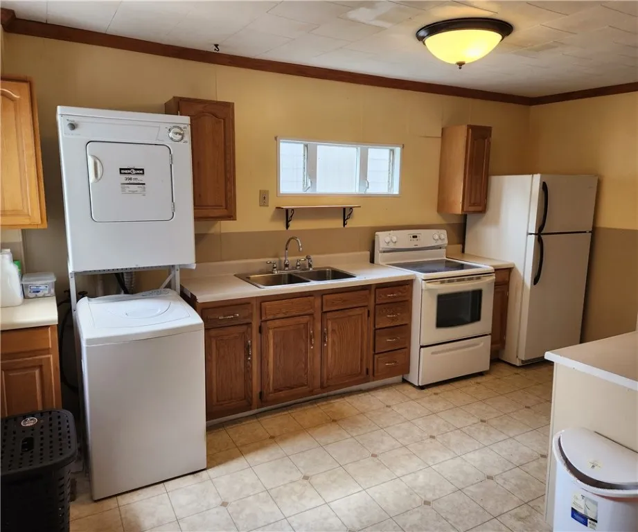 422 Monroe Avenue, Hornell, New York 14843, Hornell, New York 14843, 2 Bedrooms Bedrooms, 5 Rooms Rooms,1 BathroomBathrooms,Residential,Closed,422 Monroe Avenue, Hornell, New York 14843,0,R1629013