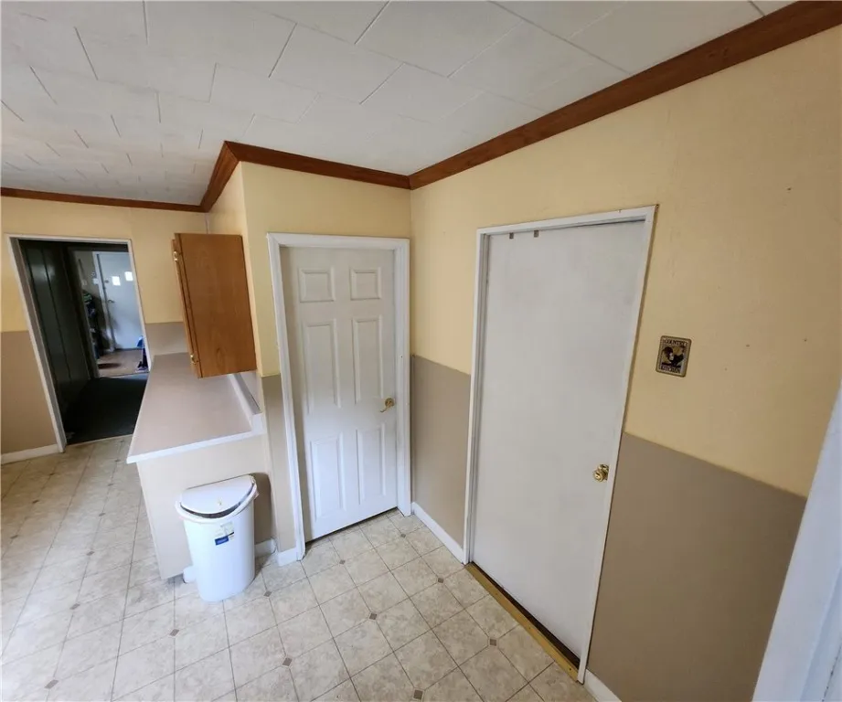 422 Monroe Avenue, Hornell, New York 14843, Hornell, New York 14843, 2 Bedrooms Bedrooms, 5 Rooms Rooms,1 BathroomBathrooms,Residential,Closed,422 Monroe Avenue, Hornell, New York 14843,0,R1629013